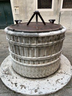 File:Example White Verona Marble.jpg