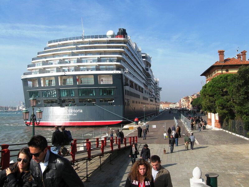 File:Riva1.jpg