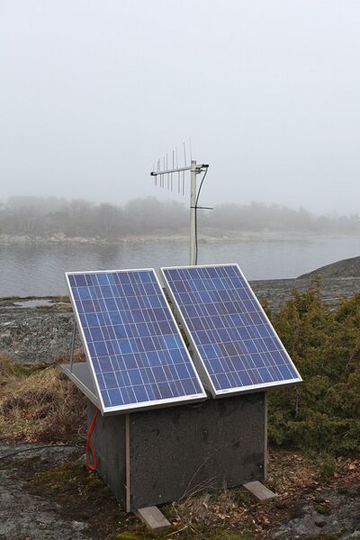 File:Solar Panels 3248.jpg