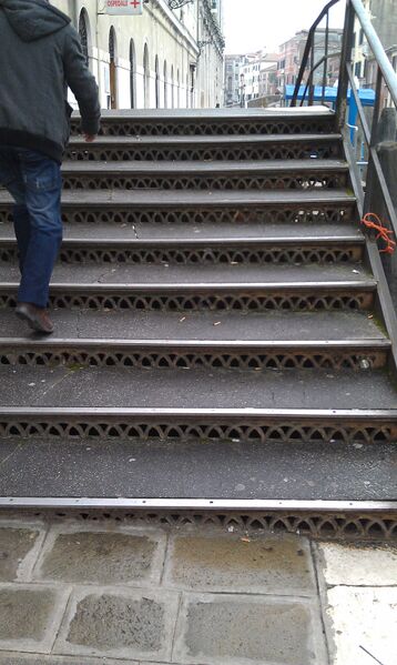 File:Metal bridge steps.jpg