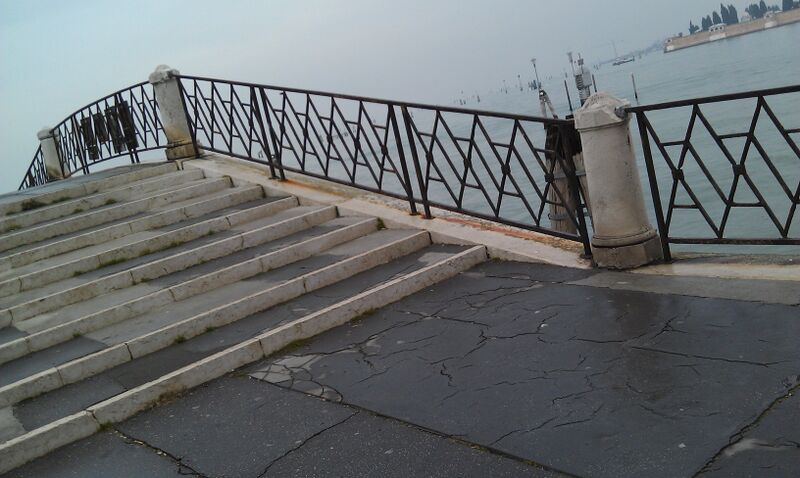 File:Bridge wall rail.jpg