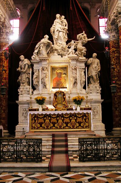 File:Altare.jpg